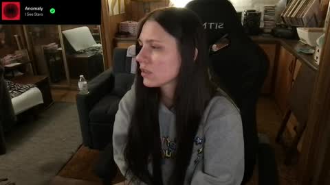 Snapshot of incognitoqueen chatting on 05-12-26, 04:31 Carter online show from 05-12-26, 04:31
