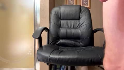 Snapshot of incredablejohnson chatting on 11-29-25, 10:07 incredablejohnson online show from 11-29-25, 10:07