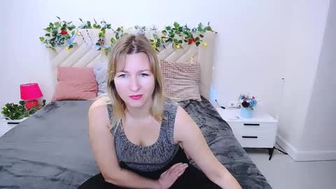 incredible_ariela online show from 10-22-25, 06:57