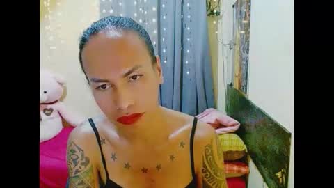 Snapshot of indaypakay_ts chatting on 10-11-25, 06:45 Pakay online show from 10-11-25, 06:45