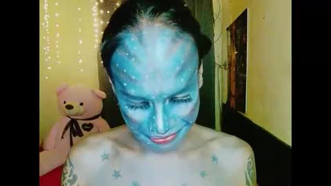 Snapshot of indaypakay_ts chatting on 10-31-25, 03:40 Pakay online show from 10-31-25, 03:40