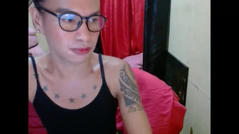 Snapshot of indaypakay_ts chatting on 11-24-25, 08:08 Pakay online show from 11-24-25, 08:08