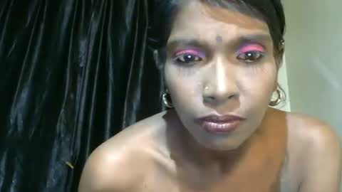 Snapshot of indian_blossom chatting on 12-11-24, 07:03 Denise online show from 12-11-24, 07:03