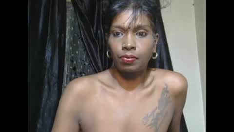 Snapshot of indian_blossom chatting on 02-04-25, 10:24 Denise online show from 02-04-25, 10:24