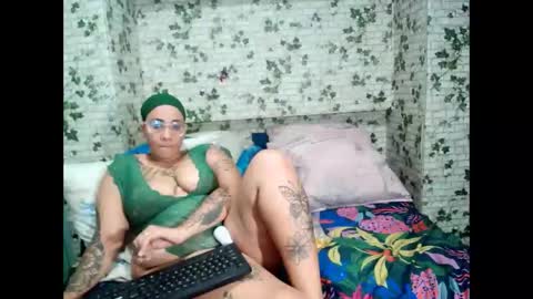 Candy cat online show from 04-29-26, 05:17