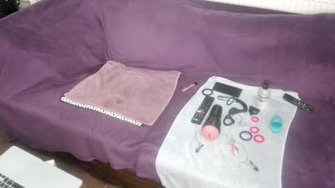 Snapshot of indian_exhibitionist chatting on 02-21-26, 12:00 indian_exhibitionist online show from 02-21-26, 12:00