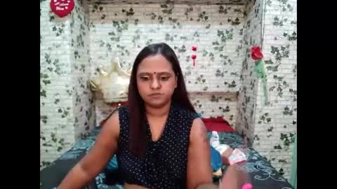 Snapshot of indian_sunshine chatting on 09-16-25, 10:16 indian_sunshine online show from 09-16-25, 10:16