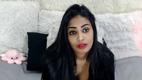 Jazmin online show from 05-15-26, 11:34