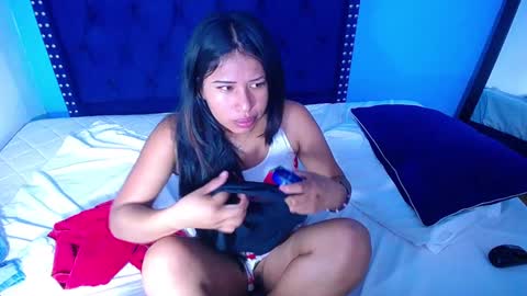 Snapshot of indian_whore18 chatting on 12-23-24, 10:32 indian_whore18 online show from 12-23-24, 10:32