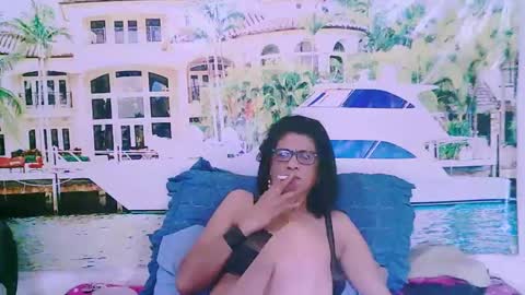 Snapshot of indianallure chatting on 12-11-24, 10:14 Femiez online show from 12-11-24, 10:14