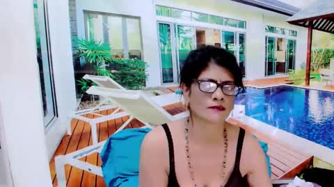 Snapshot of indianallure chatting on 01-21-25, 12:50 Femiez online show from 01-21-25, 12:50