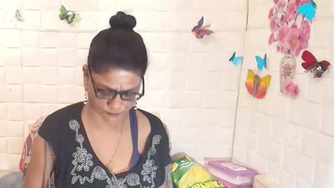 Snapshot of indianallure chatting on 11-10-25, 05:28 Femiez online show from 11-10-25, 05:28