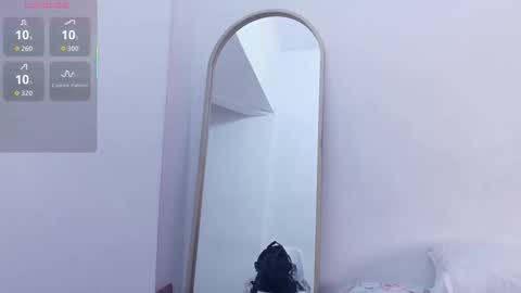 Snapshot of indianbeautiful chatting on 11-09-25, 07:45 indianbeautiful online show from 11-09-25, 07:45