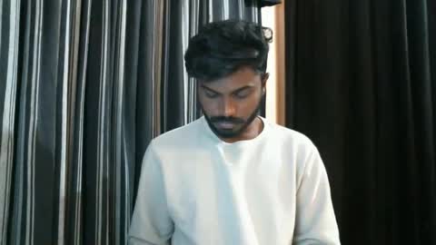 Snapshot of indianbighard21 chatting on 01-11-26, 11:37 indianbighard21 online show from 01-11-26, 11:37