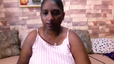 Snapshot of indianblue3 chatting on 01-04-25, 07:55 tracy online show from 01-04-25, 07:55
