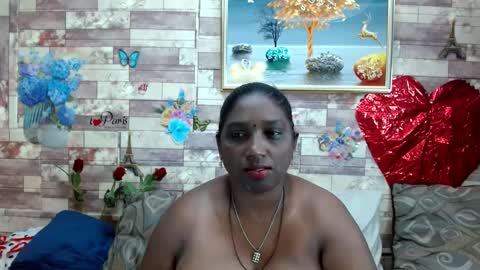 Snapshot of indianblue3 chatting on 02-04-25, 07:40 tracy online show from 02-04-25, 07:40