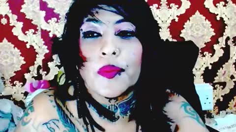 Snapshot of indiancatz2 chatting on 03-08-25, 06:47 anusha online show from 03-08-25, 06:47