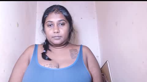 Snapshot of indiancoco chatting on 02-15-26, 06:15 candice online show from 02-15-26, 06:15