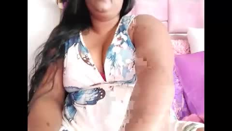 Snapshot of indiandelia chatting on 10-05-25, 11:19 indiandelia online show from 10-05-25, 11:19