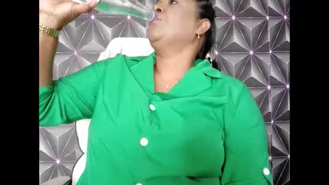 Snapshot of indiandelia chatting on 10-26-25, 10:54 indiandelia online show from 10-26-25, 10:54