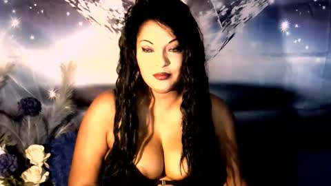 Lucy online show from 09-26-25, 07:18