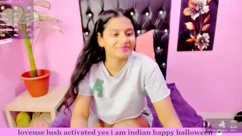 Snapshot of indianflame chatting on 11-12-25, 07:31 PARADISEQUEEN online show from 11-12-25, 07:31
