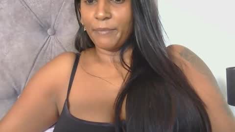 Snapshot of indianjasmin chatting on 05-30-26, 11:07 priya online show from 05-30-26, 11:07