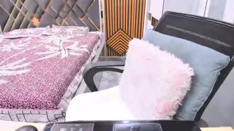 Snapshot of indiankittey chatting on 07-22-26, 02:36 indiankittey online show from 07-22-26, 02:36