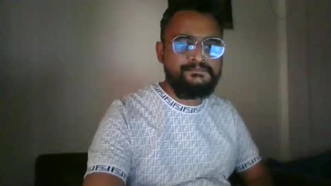 Indian lover online show from 01-10-25, 11:22