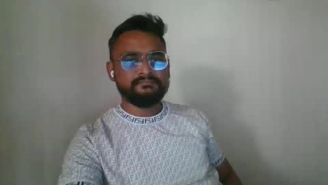 Indian lover online show from 02-01-25, 06:32