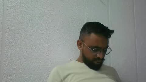 Snapshot of indianlover1433 chatting on 09-24-25, 05:11 Indian lover online show from 09-24-25, 05:11