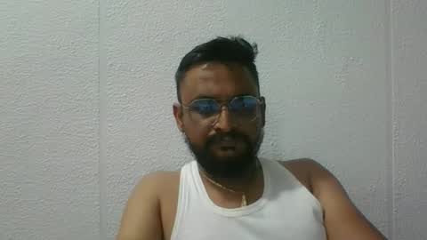 Snapshot of indianlover1433 chatting on 09-30-25, 09:58 Indian lover online show from 09-30-25, 09:58