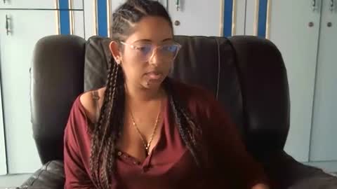 Indianpalgal69 online show from 02-25-25, 09:42