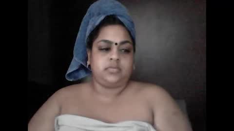indianpooja1027 online show from 05-12-26, 08:00