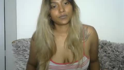 Snapshot of indianqtpie6 chatting on 09-28-25, 06:13 indianqtpie6 online show from 09-28-25, 06:13