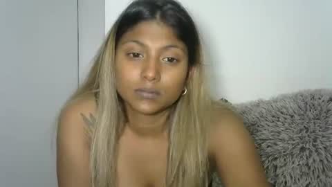 Snapshot of indianqtpie6 chatting on 10-17-25, 06:43 indianqtpie6 online show from 10-17-25, 06:43