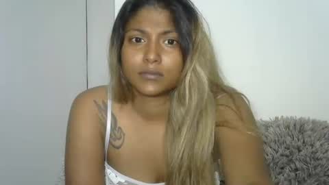 Snapshot of indianqtpie6 chatting on 10-22-25, 06:18 indianqtpie6 online show from 10-22-25, 06:18