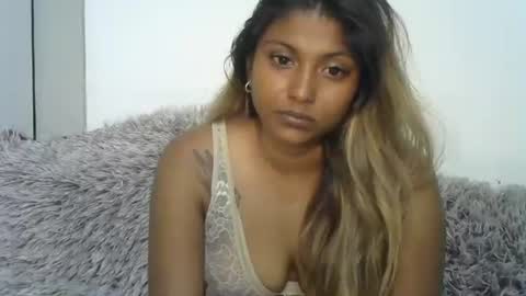 Snapshot of indianqtpie6 chatting on 11-12-25, 06:30 indianqtpie6 online show from 11-12-25, 06:30