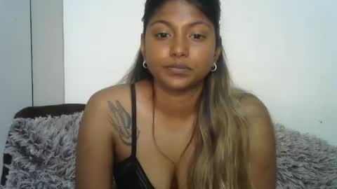 Snapshot of indianqtpie6 chatting on 11-25-25, 06:46 indianqtpie6 online show from 11-25-25, 06:46