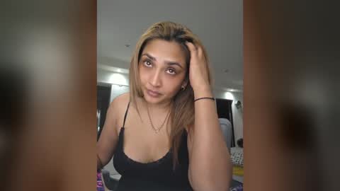 Snapshot of indianromance chatting on 04-15-26, 10:21 Yazmin online show from 04-15-26, 10:21