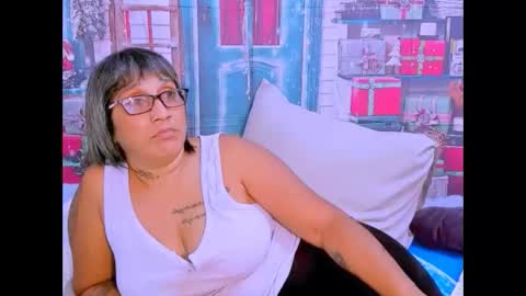 indianroxy27 online show from 12-20-25, 11:01