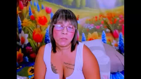 indianroxy27 online show from 05-04-26, 06:15