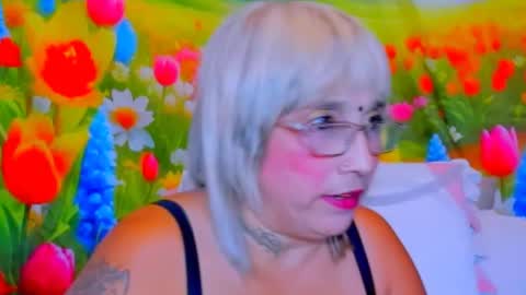 indianroxy27 online show from 06-19-26, 06:12