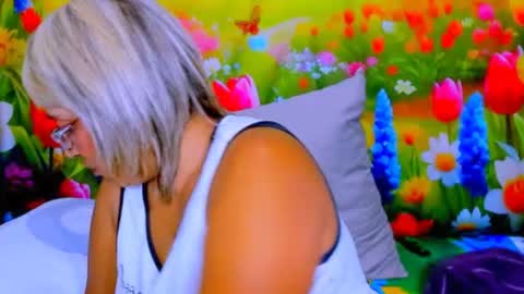 indianroxy27 online show from 06-26-26, 01:21
