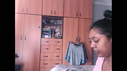 indianruby21 online show from 02-08-25, 08:42