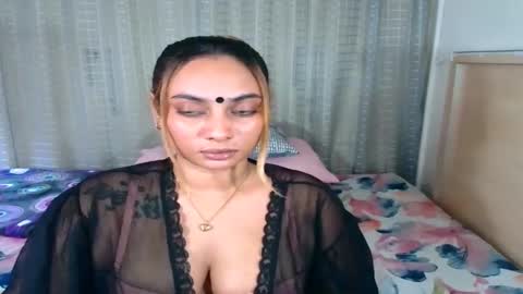 Snapshot of indiansecretlove20 chatting on 11-30-25, 07:34 goddess online show from 11-30-25, 07:34