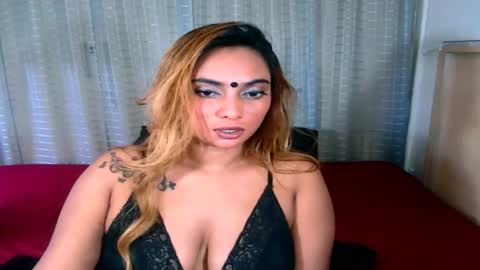 Snapshot of indiansecretlove20 chatting on 12-04-25, 07:17 goddess online show from 12-04-25, 07:17