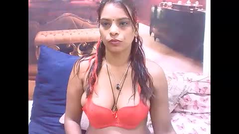 indiansexyass4u2luv online show from 02-24-25, 11:41