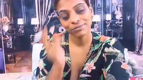indiansexyass4u2luv online show from 05-04-26, 05:14