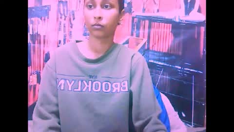 indiansexybutt4u2luv online show from 01-10-26, 06:48